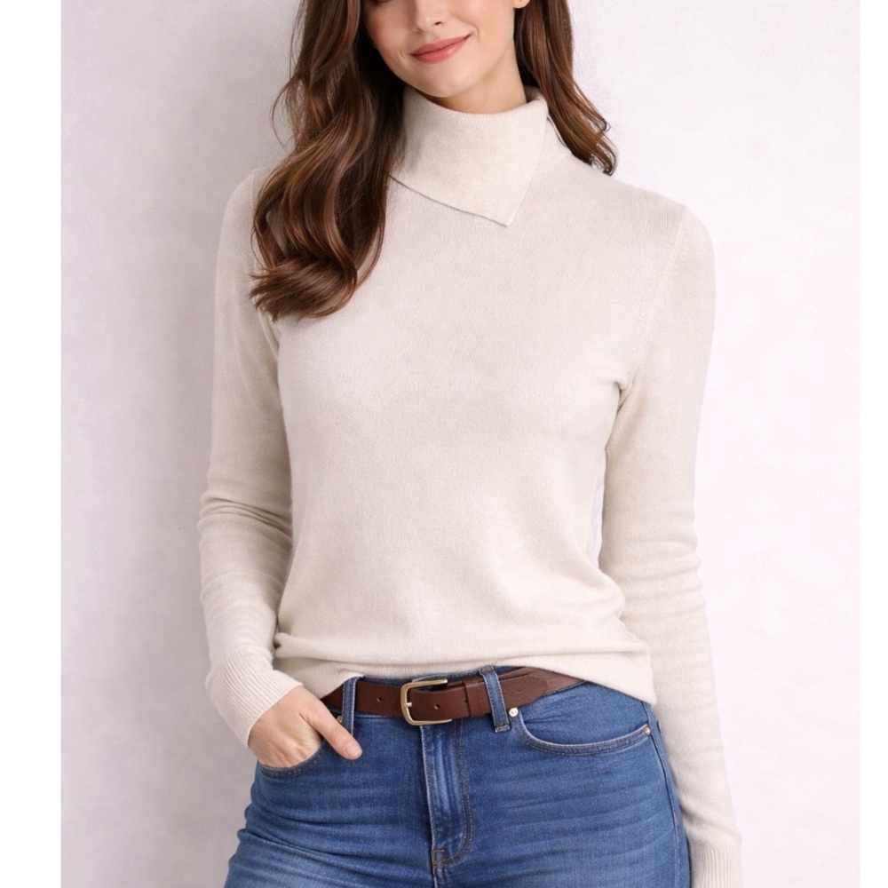 Cashmere Jaeger Women's Cream Turtleneck Sweater size large